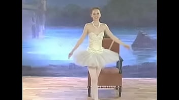 Preview 1 of Stphanie Mecman En Position - Swan Lake As You Have NEVER seen it before
