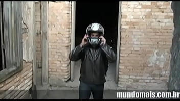 Preview 2 of Fucking Image S - [PUBLICIDADE]  O motoqueiro Diogo est&aacute_ de volta para bater uma deliciosa punheta no Mundo Mai