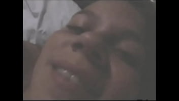 Preview 1 of Chaid Sex Fist Time - bruna tomando no cusinho
