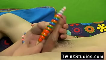 Preview 1 of Mom San Xxx View Dvos - Amazing twinks Timo Garrett is hogging the bathroom with good