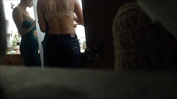 Preview 4 of Nikki Eales - ba&ntilde_o 2-2