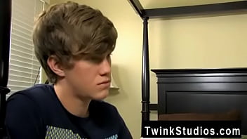 Preview 1 of China Samson Daddy - Amazing twinks Preston Ettinger is supposed to be working on a paper, 