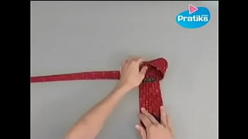 Preview 2 of Boues Sex - how to tie a tie in 10 secs