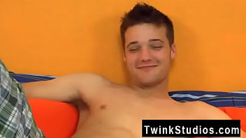 Preview 2 of Hot Real Mother And Son - Gay fuck Krys Perez was born in Texas and lived in Kentucky for a