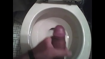 Preview 2 of Crazy Squirting Lesbians - Me masterbating 3