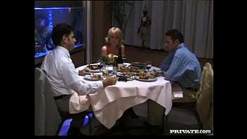 Preview 1 of Japan Sguirt - Sharon Enjoys Two Cocks and a Double Penetration in the Office