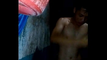 Preview 3 of Cray Crash Sister - viet nam quay l&eacute_n