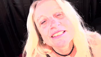 Preview 1 of Mom Due - Deep insights into my horny pussy
