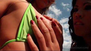 Preview 1 of Mu Ecas - Outdoor pussy licking and fingering for sexy lesbian teen