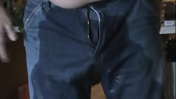 Preview 3 of Teen Ass Eat - pissing jeans 2.MPG