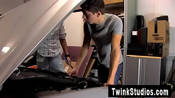 Preview 1 of Clips Gallery Teenc - Gay movie of Levon Meeks is lending Gabriel Kelly a arm with his car.