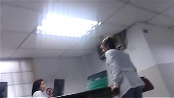 Preview 4 of Mom Spit Kissing Daughter - Doctora Sexy - Puerto Ordaz Venezuela