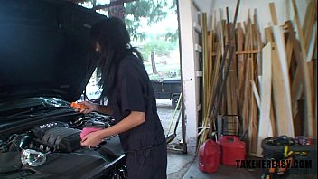 Preview 1 of Gnaf - Breanne Benson takes it hard in the garage