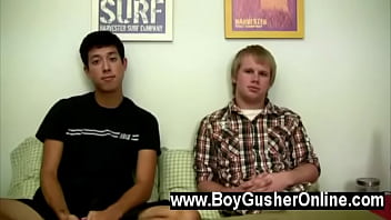 Preview 1 of Loves Su - Gay movie of They jump right into each other kneading and feeling, 