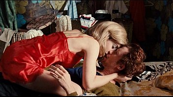 Preview 4 of Small Teen Old Man Fuk - Cristin Milioti - Year of the Carnivore (2009)