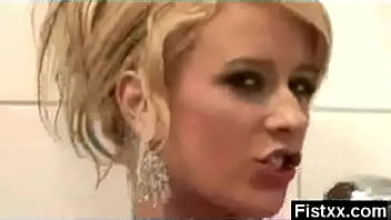 Preview 4 of Milf Gets Pussy Lick - Kinky Erotic Fist Fucking Wife Hardcore Makeout