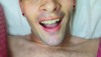 Preview 4 of Porn Uang - SELFSUCK UPSIDE DOWN CLOSE-UP