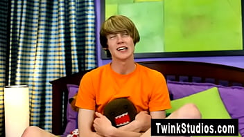 Preview 1 of Trafiq Booty - Gay clip of Elijah White is another Florida-native twink,  he was sent