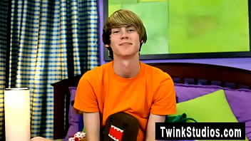 Preview 4 of Trafiq Booty - Gay clip of Elijah White is another Florida-native twink,  he was sent