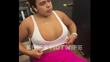 Preview 3 of Teeny Naked Chics - O melhor vip da casada exibicionista mais safada aqui