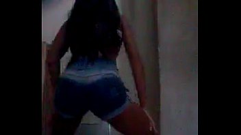 Preview 4 of Chaitting Moms - Novinha dan&ccedil_ando funk at&eacute_ o ch&atilde_o