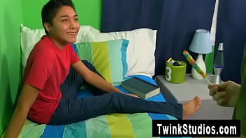 Preview 1 of Barat Ngentot Seke - Gay movie Brycen Russell is kicking back on his bed when his pal