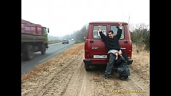 Preview 1 of Daunlod Xxxii Bf - horny whore sucks cock on the road