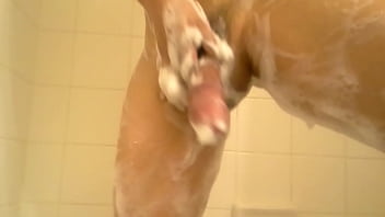 Preview 2 of Alli Rae Bangbros - The Shower
