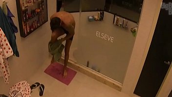Preview 3 of Slifics Com - Diego Banho Pelado BBB14