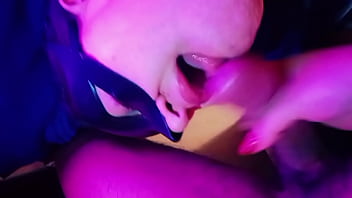Preview 4 of Nun Madar Sex - El leggins roto ese chocho grande de la milf el CORNUDO MIRANDO COMO SU MUJER ME CHUPA LA VERGA CONPLETA