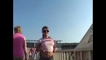 Preview 1 of Shy Sister Naked - xvideos.com a98407f926ab4bc9fe68610e4af12efb