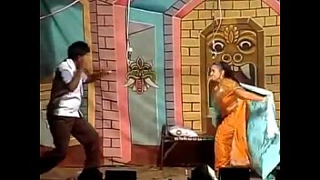 Preview 3 of Xxx 10 Yairs Little Girl Video - Dirty tamil record dance 2014