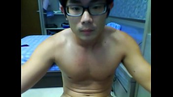 Preview 4 of Flashing Bang - [SPECSADDICTED.com] Lovely Chinese Boy with faces and cum (2)
