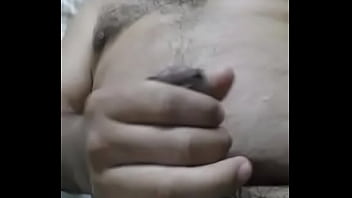 Preview 1 of Hunk Feet Phone - VID-20140308-WA0016