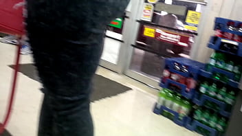 Preview 2 of House Wife Kidnape - ass frm the side