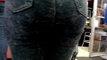 Preview 3 of House Wife Kidnape - ass frm the side