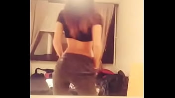 Preview 2 of Girls Wwe Vipi Xxxcom - Booty Shake from her House