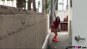 Preview 1 of Ghetto Trashy Mom - Sexy girlfriend Nikki gets fucked