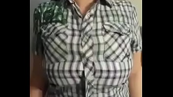 Preview 2 of Hija India - Boobs.gif