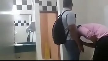 Preview 1 of Naseera Porn - Ba&ntilde_os Barranquilla