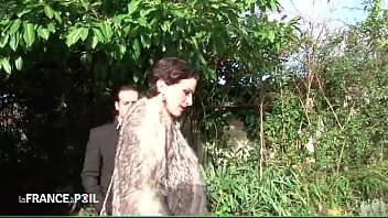 Preview 4 of Dubai Arabian Fuck - Interview casting of a mature french slut