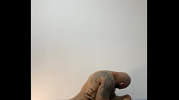 Preview 1 of Www Fpo Xxc - peguei o sarado tatuado e fodi o cu dele com meu pauzao de 24cm PARTE 1