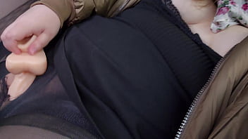 Preview 4 of Sax Mota Lon - Chubby Cute Girl Ripped pantyhose to play with her wet pussy in the taxicab car and suck a dildo