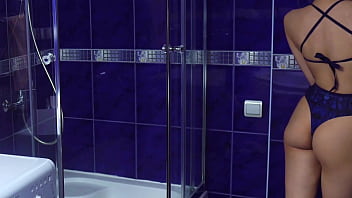 Preview 1 of Hard Group Porno - Cum in shower - Pussy close up - Vibrator