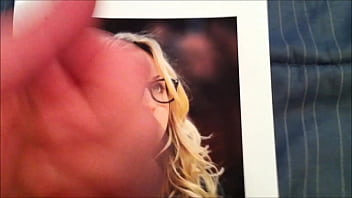 Preview 3 of Brazzers Family Affairs Part Two - Kaley Cuoco Cum Tribute