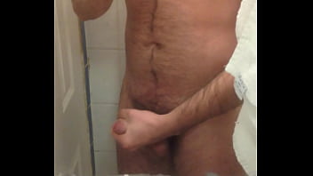 Preview 1 of Gay Muscle Streaming - IMG 0240.MOV