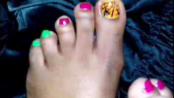 Preview 4 of Moms Zaara - Ebony footjob Mr.houstonfootmodels