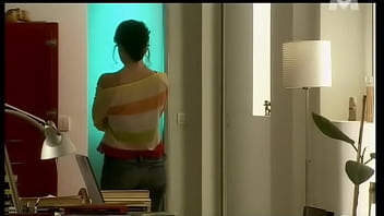 Preview 1 of Casting Chunky - Nomi et Jessica Fiorentino - Plume Perverse (2005)