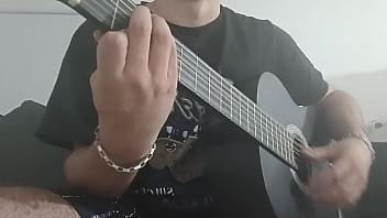 Preview 3 of Shop Muslim - Otra vez m&aacute_s,  tocandome,  la guitarra.