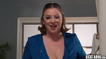 Preview 1 of Uveya Anne - MILF Riley Nixon gives a sponge bath and perfect blowjob to big cock tranny